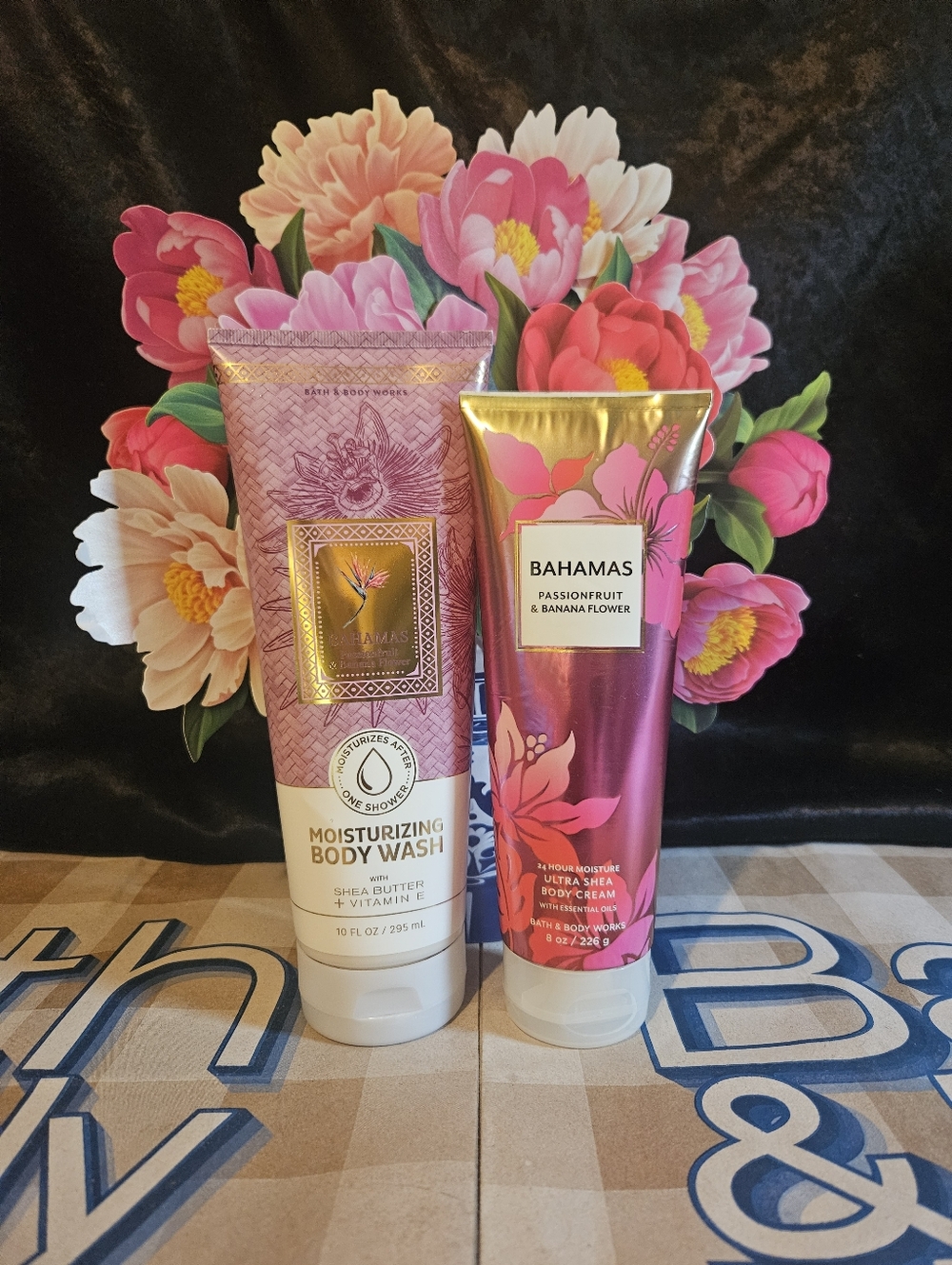NWT Bath & Body Works Bahamas Bodycare Duo - Pink, Gold